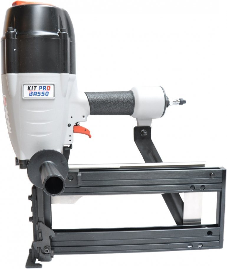 S29/150-A1   Industrieel - nieten