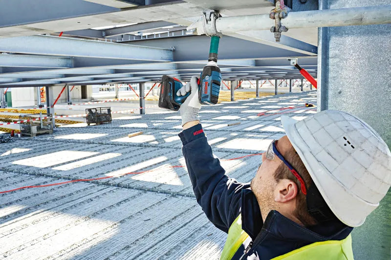 Bosch ProCORE18V Starterset – 2 × 4.0Ah + GAL 18V-40 Professional